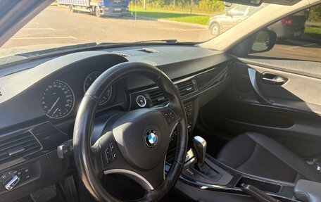 BMW 3 серия, 2011 год, 999 999 рублей, 10 фотография