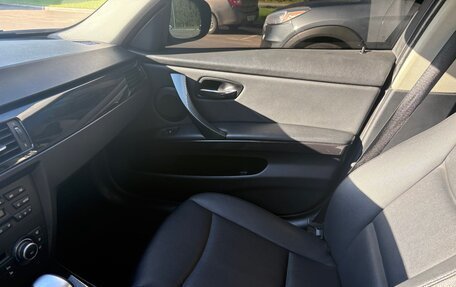 BMW 3 серия, 2011 год, 999 999 рублей, 11 фотография