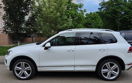Volkswagen Touareg III, 2017 год, 3 220 000 рублей, 3 фотография