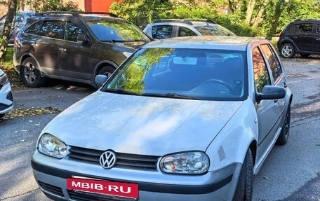 Volkswagen Golf IV, 2002 год, 250 000 рублей, 2 фотография