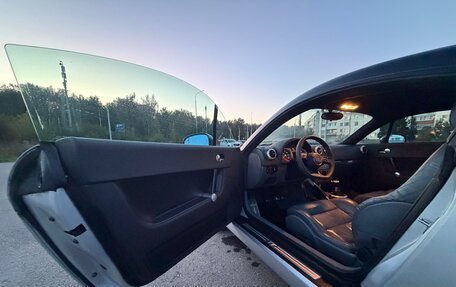Audi TT, 2002 год, 700 000 рублей, 12 фотография