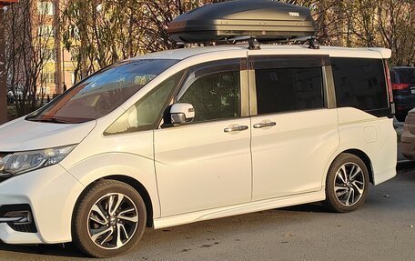 Honda Stepwgn IV, 2015 год, 2 300 000 рублей, 1 фотография