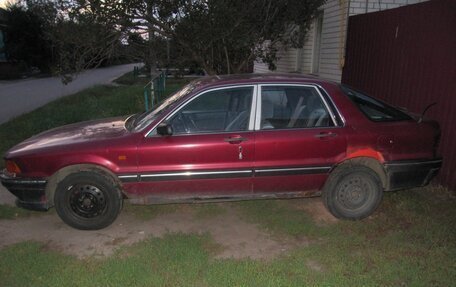 Mitsubishi Galant VIII, 1990 год, 50 000 рублей, 1 фотография