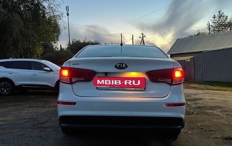 KIA Rio III рестайлинг, 2016 год, 750 000 рублей, 5 фотография