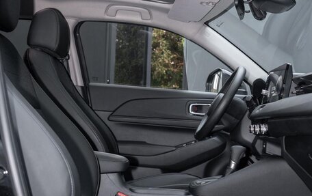 Honda Vezel, 2023 год, 1 380 000 рублей, 10 фотография
