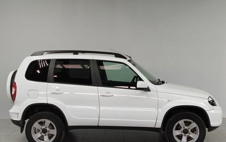 Chevrolet Niva I рестайлинг, 2019 год, 930 000 рублей, 4 фотография