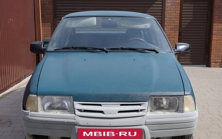 ИЖ 2126 «Ода», 2003 год, 210 000 рублей, 2 фотография