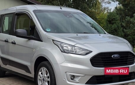 Ford Tourneo Connect II рестайлинг, 2022 год, 1 950 000 рублей, 1 фотография