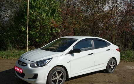 Hyundai Solaris II рестайлинг, 2014 год, 740 000 рублей, 1 фотография