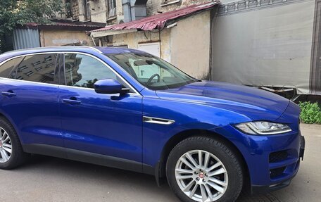 Jaguar F-Pace, 2018 год, 2 700 000 рублей, 2 фотография