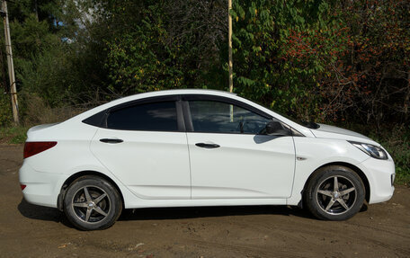 Hyundai Solaris II рестайлинг, 2014 год, 740 000 рублей, 6 фотография