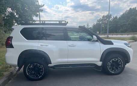 Toyota Land Cruiser Prado 150 рестайлинг 2, 2021 год, 7 100 000 рублей, 3 фотография