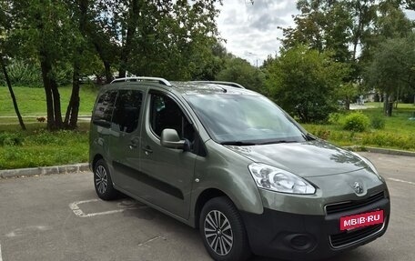 Peugeot Partner II рестайлинг 2, 2012 год, 849 000 рублей, 2 фотография