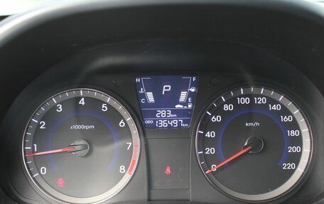 Hyundai Solaris II рестайлинг, 2013 год, 752 000 рублей, 9 фотография