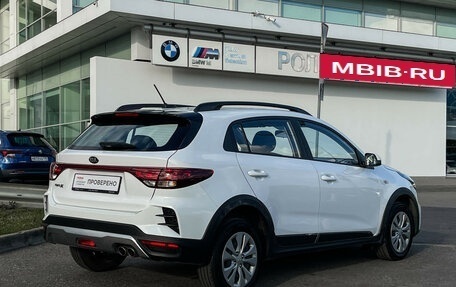 KIA Rio IV, 2021 год, 1 599 000 рублей, 5 фотография