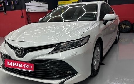 Toyota Camry, 2020 год, 3 190 000 рублей, 3 фотография