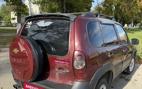 Chevrolet Niva I рестайлинг, 2005 год, 400 000 рублей, 2 фотография