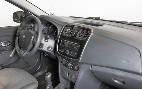 Renault Logan II, 2015 год, 660 000 рублей, 7 фотография
