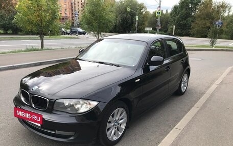 BMW 1 серия, 2011 год, 850 000 рублей, 3 фотография