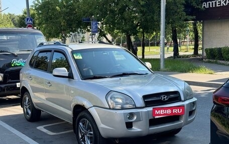 Hyundai Tucson III, 2007 год, 645 000 рублей, 2 фотография