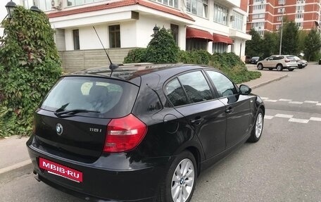 BMW 1 серия, 2011 год, 850 000 рублей, 4 фотография