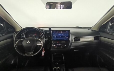Mitsubishi Outlander III рестайлинг 3, 2012 год, 1 260 000 рублей, 11 фотография