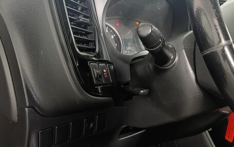 Mitsubishi Outlander III рестайлинг 3, 2012 год, 1 260 000 рублей, 9 фотография