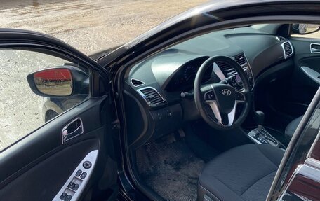 Hyundai Solaris II рестайлинг, 2012 год, 910 000 рублей, 16 фотография