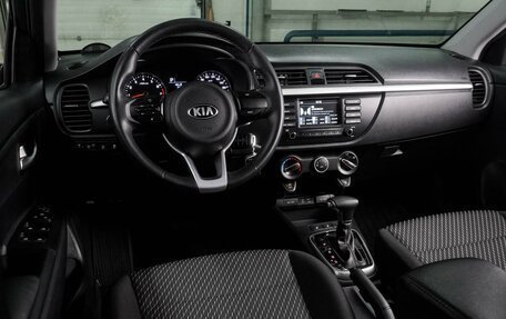 KIA Rio IV, 2019 год, 1 699 000 рублей, 6 фотография