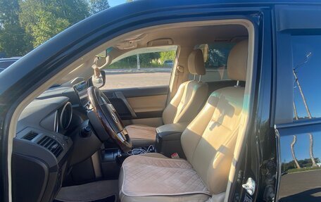 Toyota Land Cruiser Prado 150 рестайлинг 2, 2010 год, 2 500 000 рублей, 10 фотография