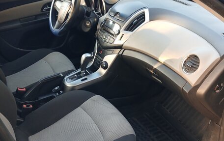 Chevrolet Cruze II, 2013 год, 560 000 рублей, 8 фотография