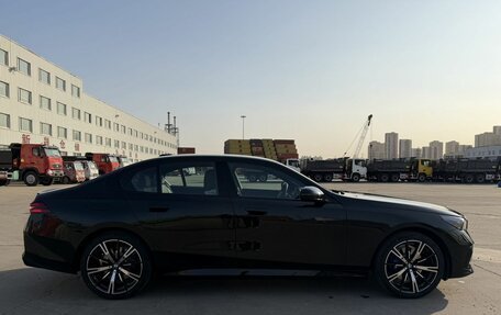 BMW 5 серия, 2025 год, 9 490 000 рублей, 7 фотография