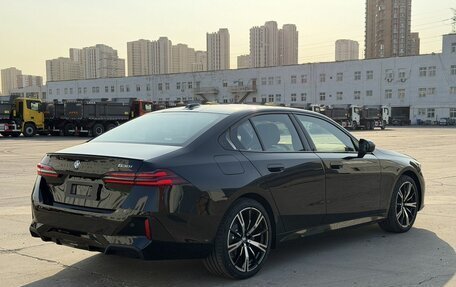 BMW 5 серия, 2025 год, 9 490 000 рублей, 3 фотография