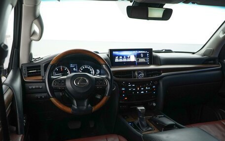 Lexus LX III, 2016 год, 4 999 077 рублей, 6 фотография
