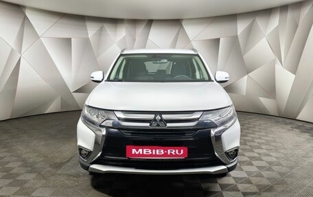 Mitsubishi Outlander III рестайлинг 3, 2018 год, 2 390 000 рублей, 7 фотография