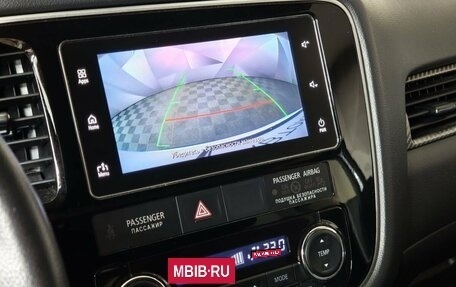 Mitsubishi Outlander III рестайлинг 3, 2018 год, 2 390 000 рублей, 21 фотография