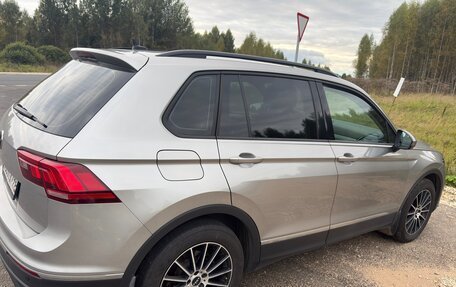 Volkswagen Tiguan II, 2022 год, 2 390 000 рублей, 5 фотография