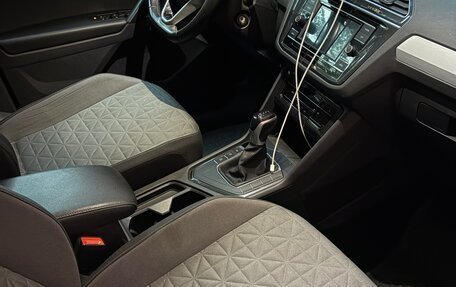 Volkswagen Tiguan II, 2022 год, 2 390 000 рублей, 8 фотография