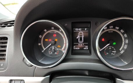 Skoda Yeti I рестайлинг, 2017 год, 1 730 000 рублей, 12 фотография