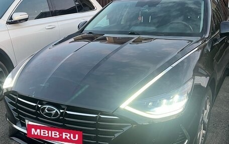 Hyundai Sonata VIII, 2021 год, 2 600 000 рублей, 2 фотография