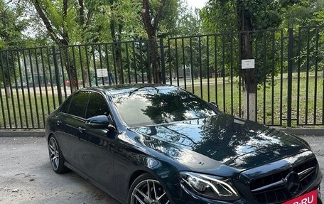 Mercedes-Benz E-Класс, 2016 год, 2 920 000 рублей, 1 фотография