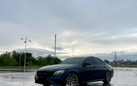Mercedes-Benz E-Класс, 2016 год, 2 920 000 рублей, 10 фотография