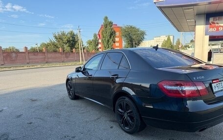 Mercedes-Benz E-Класс, 2010 год, 850 000 рублей, 2 фотография