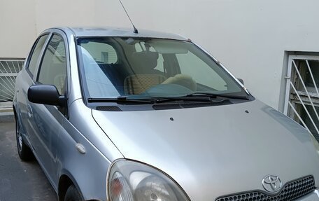 Toyota Yaris I рестайлинг, 2001 год, 200 000 рублей, 5 фотография