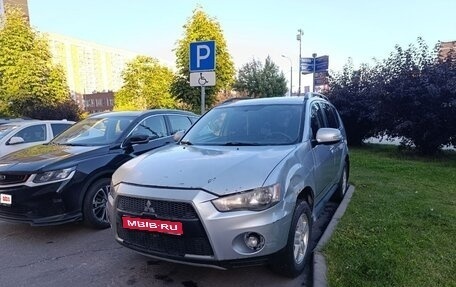Mitsubishi Outlander III рестайлинг 3, 2012 год, 630 000 рублей, 1 фотография