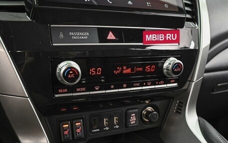 Mitsubishi Pajero Sport III рестайлинг, 2021 год, 3 450 111 рублей, 13 фотография
