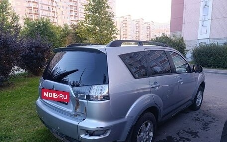 Mitsubishi Outlander III рестайлинг 3, 2012 год, 630 000 рублей, 3 фотография