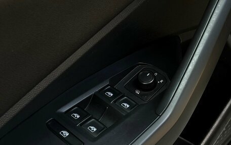 Volkswagen Jetta VII, 2019 год, 1 548 500 рублей, 18 фотография
