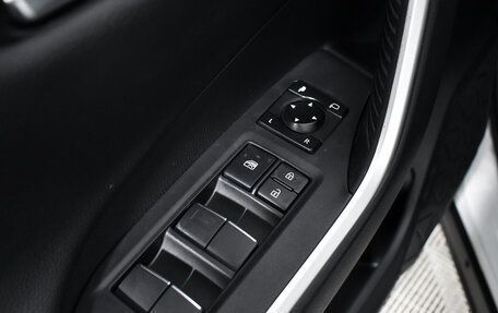 Toyota RAV4, 2019 год, 2 799 000 рублей, 8 фотография