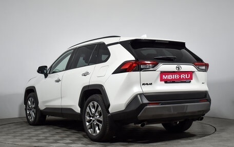 Toyota RAV4, 2019 год, 2 799 000 рублей, 5 фотография